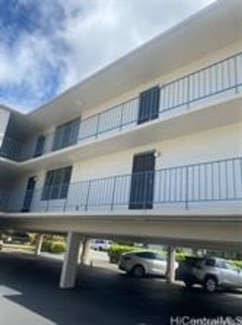 apt-3c-2015 Wilder Ave, Honolulu, HI, 96822-3381 | Card Image