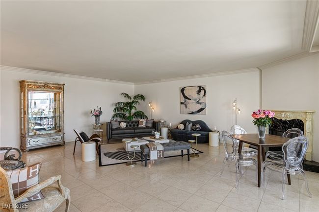 UNIT-2502 - 2877 Paradise Rd, Home with 3 bedrooms, 3 bathrooms and 1 parking in Las Vegas NV | Image 21