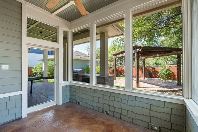 2204 Lindell Ave, House other with 4 bedrooms, 4 bathrooms and 2 parking in Austin TX | Image 31