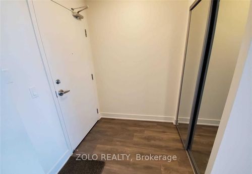 710-297 Oakwalk Dr, Oakville, ON, L6H3R6 | Card Image