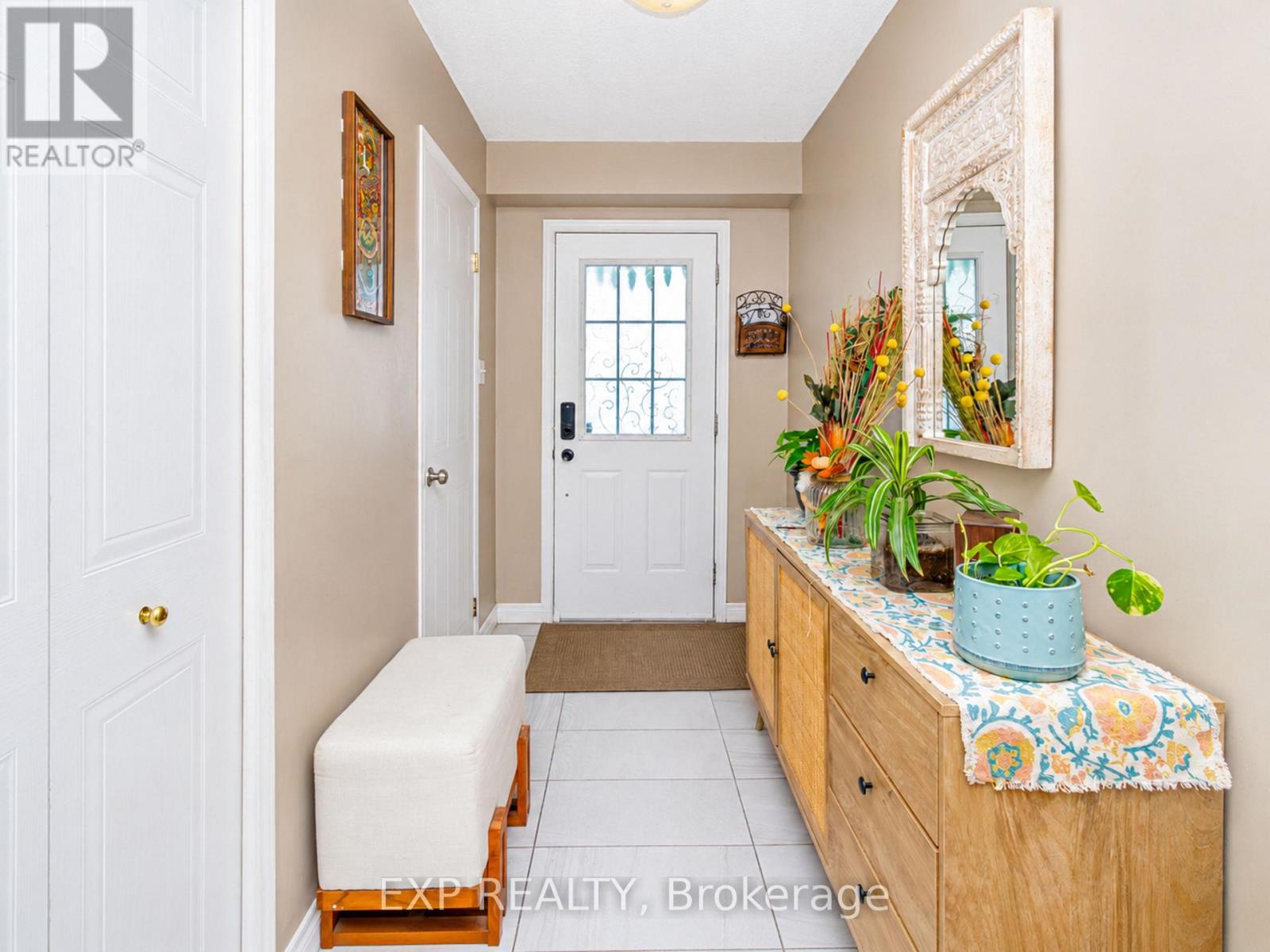 Residential Lease in Waterloo 3