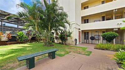 1006 - 910 Ahana Street, Home with 2 bedrooms, 1 bathrooms and 1 parking in Honolulu HI | Image 3