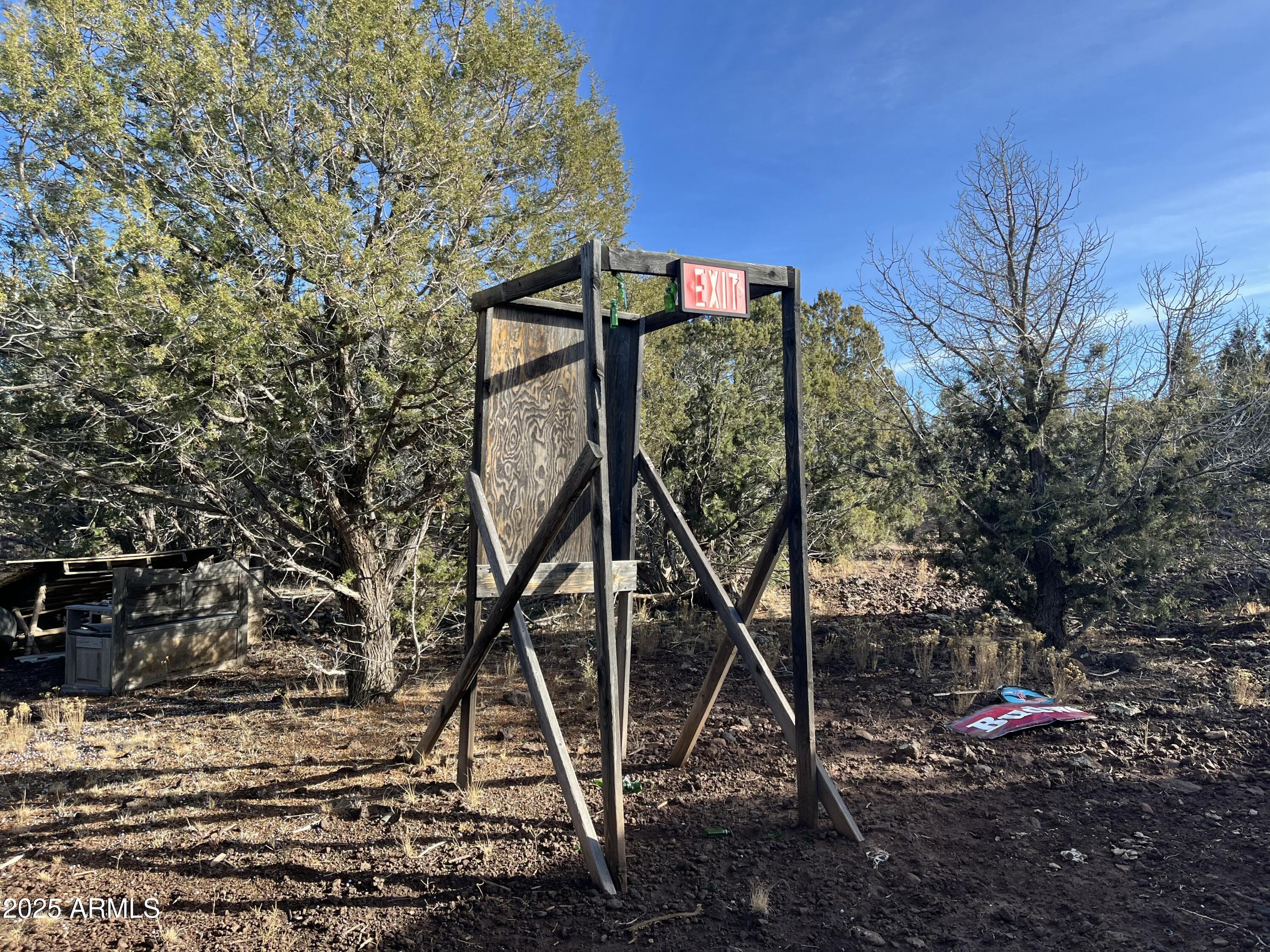 Land in Williams 4