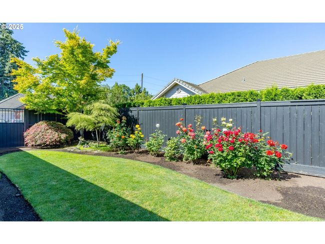 1705 River Pointe Loop, House other with 4 bedrooms, 2 bathrooms and 2 parking in Eugene OR | Image 34