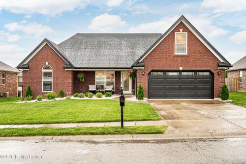 6216 John Wayne Dr, Charlestown, IN, 47111-7720 | Card Image