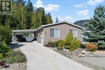 7251 45 St Ne, House other with 2 bedrooms, 1 bathrooms and 1 parking in Salmon Arm BC | Image 2