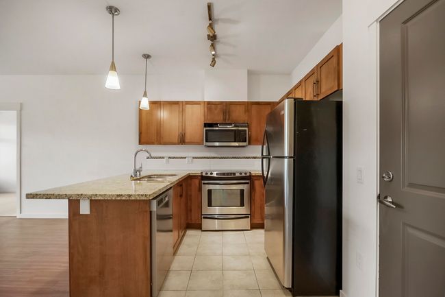 412 - 11950 Harris Rd, Condo with 2 bedrooms, 2 bathrooms and 2 parking in Pitt Meadows BC | Image 6