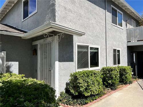 150-28093 Robin Ave, Saugus, CA, 91350-2049 | Card Image