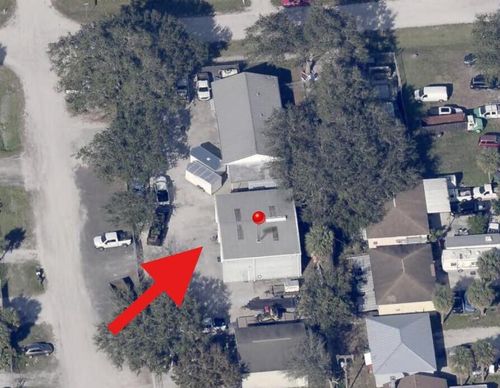 816 11th Dr Sw, Vero Beach, FL, 32962-4434 | Card Image