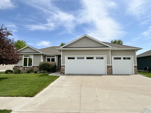 642 Bluestem Trail, Dakota Dunes, SD, 57049 | Card Image