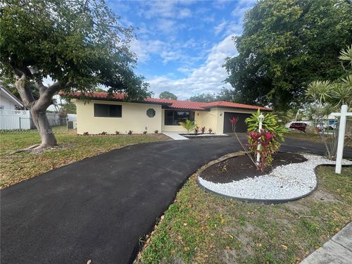 1109 Se 10th St, Deerfield Beach, FL, 33441-5721 | Card Image