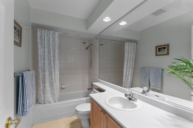39 - 101 Parkside Dr, Townhouse with 3 bedrooms, 2 bathrooms and 2 parking in Port Moody BC | Image 16