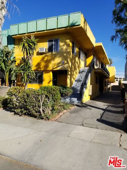 952 N Hudson Ave, LOS ANGELES, CA, 90038 | Card Image