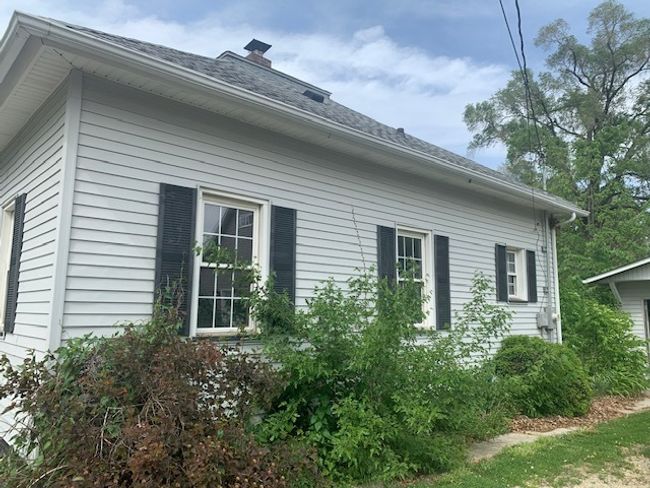 122 Portland Ave, House other with 2 bedrooms, 1 bathrooms and 2 parking in Oglesby IL | Image 12