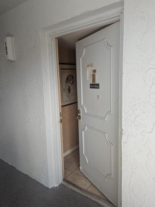 unit-105-3090 Holiday Springs Blvd, Margate, FL, 33063-5420 | Card Image