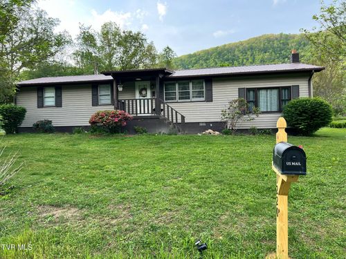 1220 2nd Ave E, Big Stone Gap, VA, 24219-3146 | Card Image