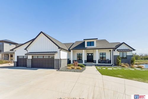 646 Red Tail Ln, Ashland, NE, 68003-2288 | Card Image
