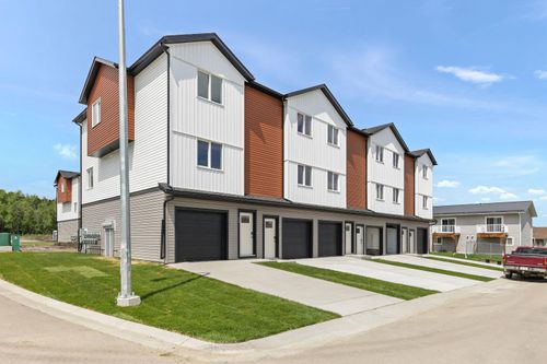 {{alt}} | Card Image