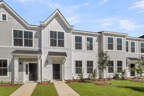 145 Brown Swiss Cir, Summerville, SC, 29483-5624 | Card Image