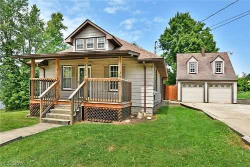 8139 Lorain St Se, Masury, OH, 44438-1168 | Card Image
