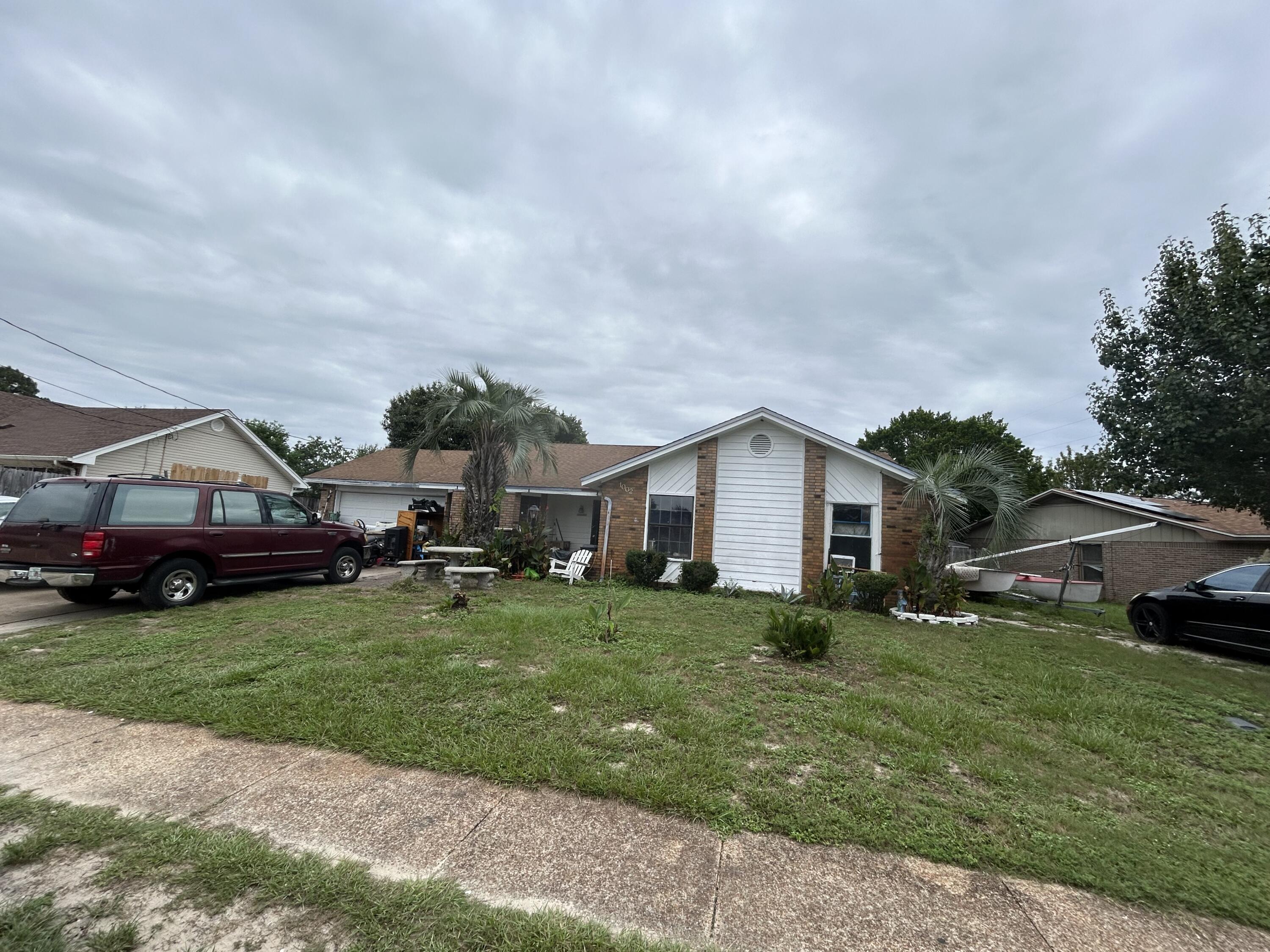 Quail Hollow Dr, Mary Esther, FL 32569