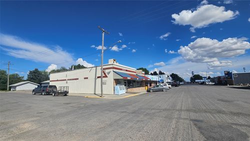 401 Central Ave, Fairfield, MT, 59436-6505 | Card Image