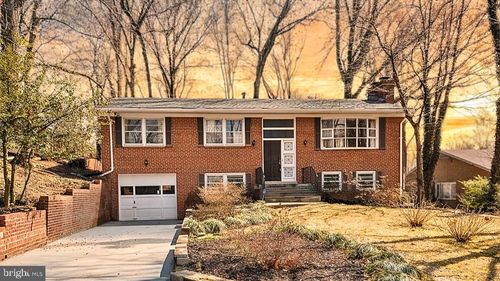 3035 Hazelton St, FALLS CHURCH, VA, 22044-1714 | Card Image
