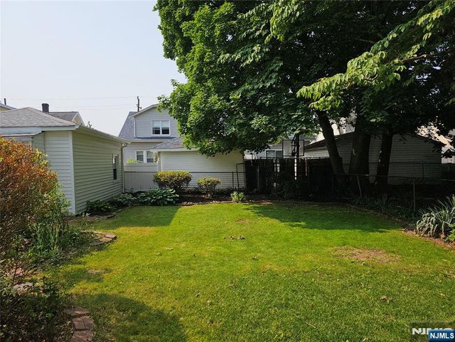 53 5 Th St, House other with 3 bedrooms, 1 bathrooms and null parking in Clifton NJ | Image 21