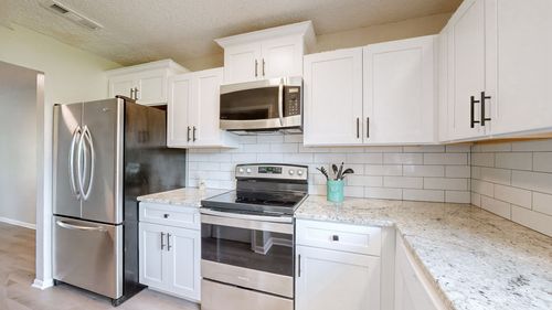 627 Rockwood Dr, Hermitage, TN, 37076-2819 | Card Image