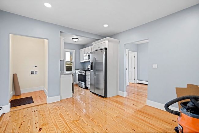 5 Acorn St, House other with 3 bedrooms, 2 bathrooms and 3 parking in Lynn MA | Image 19