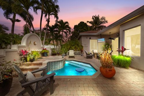 2395 Kemps Bay, West Palm Beach, FL, 33411-5526 | Card Image