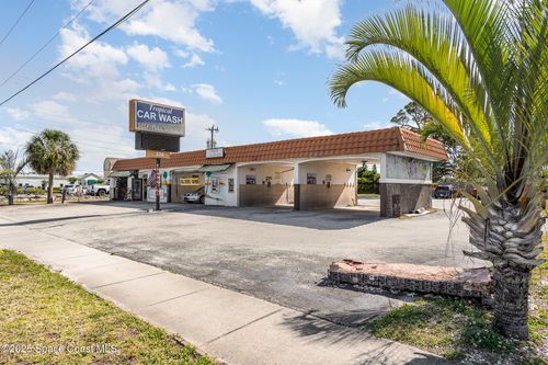 226 S Courtenay Pkwy, Merritt Island, FL, 32952-4857 | Card Image
