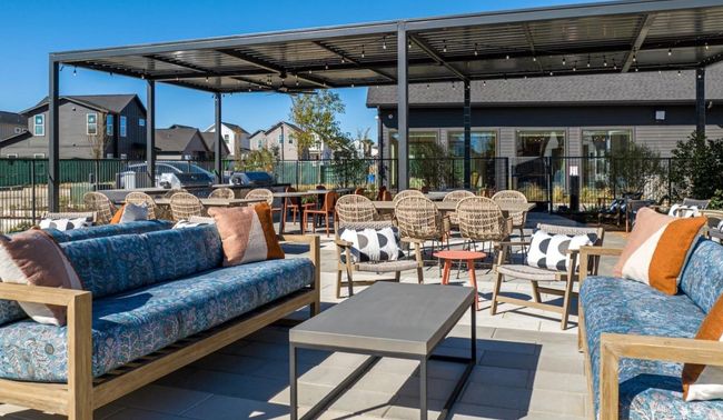 APT-1305 - 2205 N Bonnie Brae St, House other with 2 bedrooms, 2 bathrooms and null parking in Denton TX | Image 7