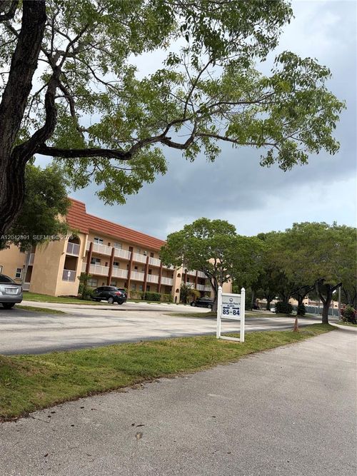 109-2741 N Pine Island Rd, Sunrise, FL, 33322-2281 | Card Image