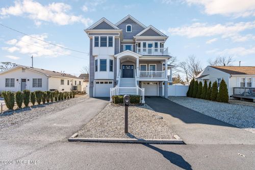 42 Harbor View Ln, Toms River, NJ, 08753-2085 | Card Image