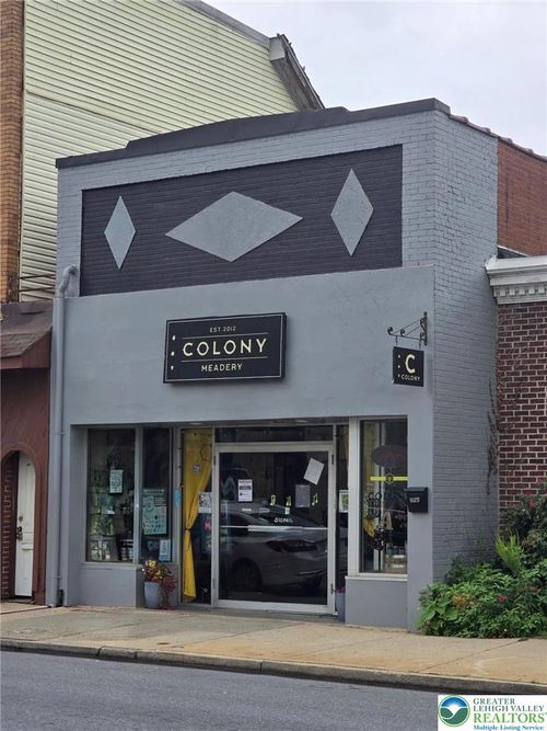211 E 3rd St, Bethlehem, PA, 18015-1307 | Card Image