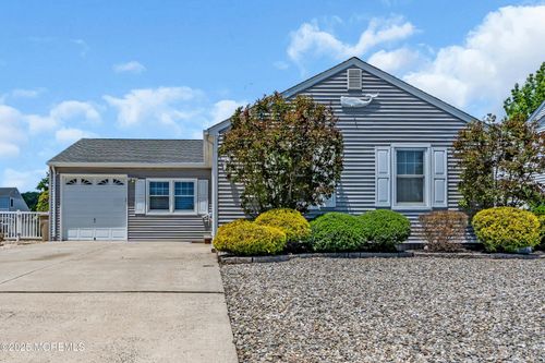 82 Spinnaker Ct, Bayville, NJ, 08721-1414 | Card Image