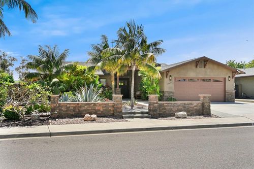 4927 Loma Way, Carlsbad, CA, 92008 | Card Image