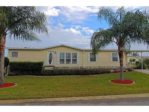 37535 New Horizons Blvd, ZEPHYRHILLS, FL, 33541-7693 | Card Image