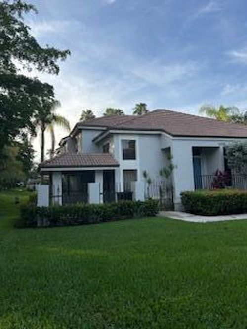 apt-3-579 Prestwick Cir, Palm Beach Gardens, FL, 33418-8483 | Card Image