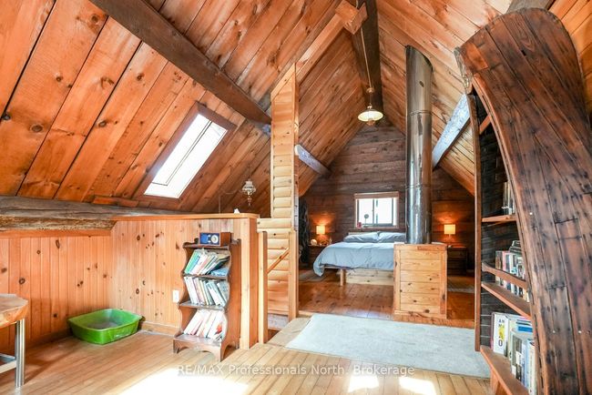 1015 Calbrett Rd, House other with 1 bedrooms, 1 bathrooms and 5 parking in Haliburton ON | Image 25