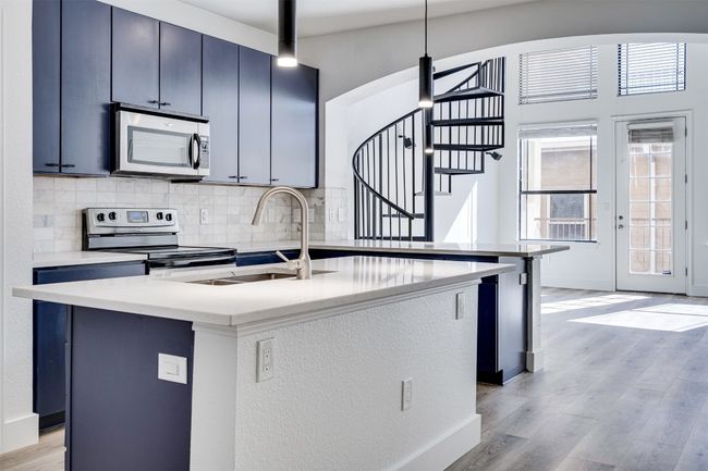APT-600 - 2505 San Gabriel St, Condo with 4 bedrooms, 2 bathrooms and 3 parking in Austin TX | Image 22