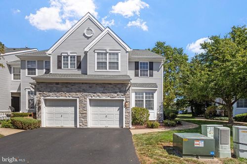 1106 Dahlia Cir, Dayton, NJ, 08810-1469 | Card Image