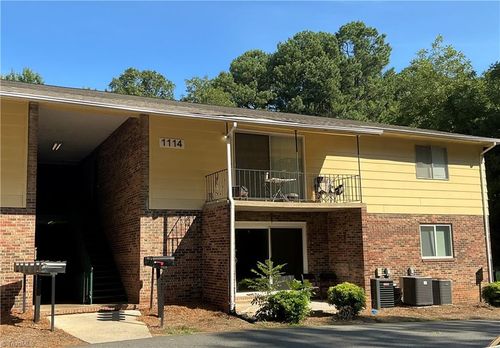 09-1114 Maiden Ln, Reidsville, NC, 27320-5556 | Card Image