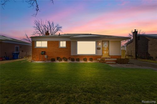 11844 Harold St, Warren, MI, 48089-4618 | Card Image