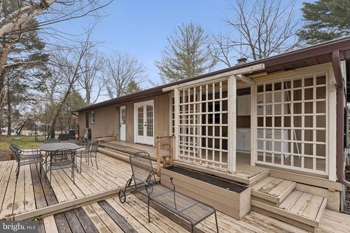 151 Wileys Ln, PASADENA, MD, 21122-6047 | Card Image