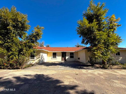 2452 W Ohara Rd, Anthony, NM, 88021-8806 | Card Image