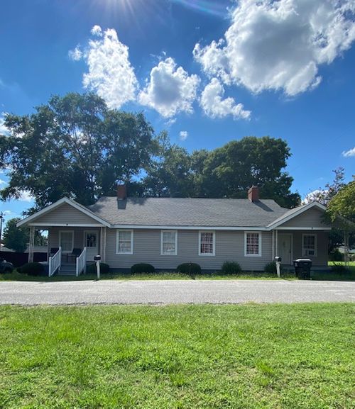 4 Ramsdale St, Belton, SC, 29627-1307 | Card Image