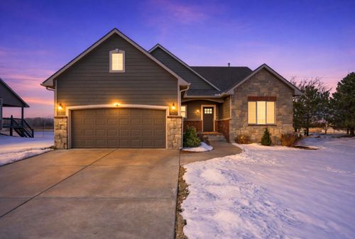 4702 N Emerald Ct, Maize, KS, 67101-8701 | Card Image