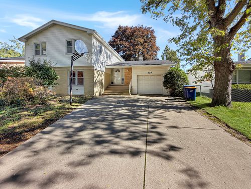 629 Barberry Rd, Highland Park, IL, 60035-4429 | Card Image